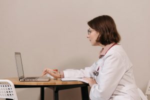 Read more about the article How Can ACOs Reduce Risk During CMS Quality Review?